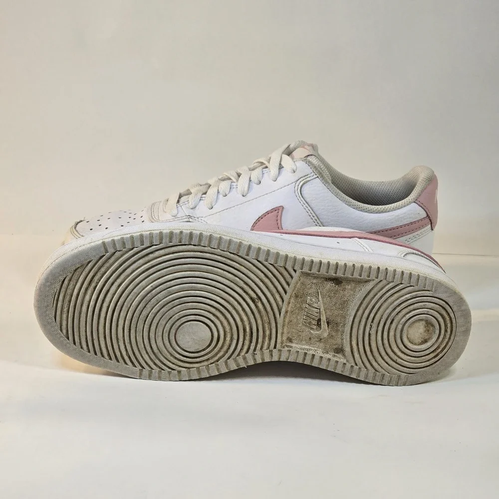 Nike White and Pink Low-Top Athletic Shoes
